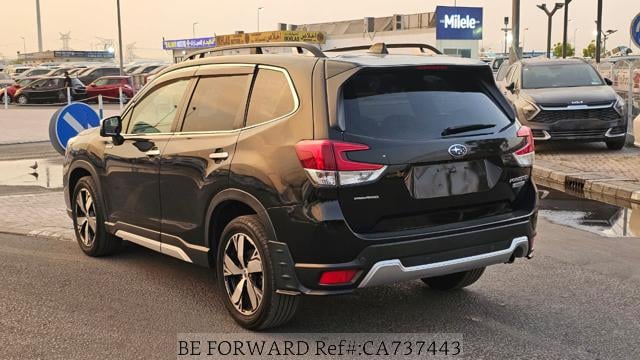 2019 SUBARU FORESTER E-BOXER View 5